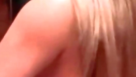 Amateur step mom gives a mouthful of her pussy in threesome