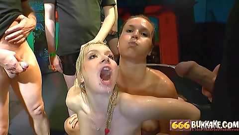 Pissing hottie and guy having a group sex in the pissing