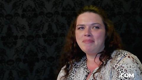 Brunette gets her throat wanking in amateur porn video