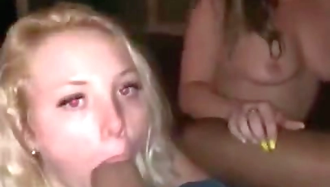 Amateur blonde teen gets fucked in a group sex movie
