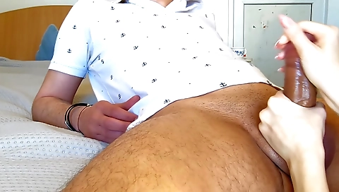 A hot milf is fucked by a big dick in amateur movie